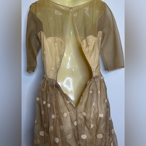 Vintage 1950’s Wedding Dress - Picture 8 of 10